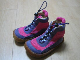 [最大1000円 offクーポン 対象]【中古】 ★5 新品 未使用 ブーシューズ boo shoes ブーフーウー 子供服 男の子 女の子 16cm シューズ くつ 靴 ショートブーツ 黄色 春 秋 冬 ボーイズ 男児 ガールズ 女児 キッズ アウトレット リサイクル 古着