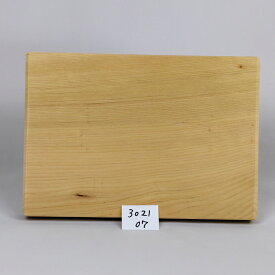 【アウトレット】 青森 ひば まな板 横30cm縦21cm厚さ3.3cm ヒバ 母の日 木製 天然木 一枚板 小さい 小型 抗菌 送料無料 キッチン雑貨 キッチン用品 台所用品 WK302107 13時までにご注文確定で即日発送