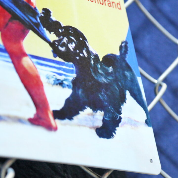 楽天市場 ブリキ看板 コパトーン サンオイル レトロ調 看板 cm 30cm Coppertone Braunen 雑貨 壁掛け ガレージ 女の子 犬 海 ブルー イエロー Mancave マンケイブ