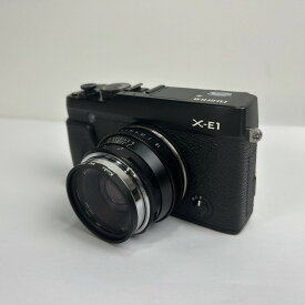 【中古】 FUJIFILM X-E1 FX-X-E1B 富士フイルム ミラーレス一眼カメラ + Pergear 43mm F1.8 アナログカメラレンズセット 094-240428-st-1-fuz 万代Net店