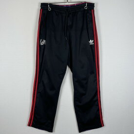 【中古品】【メンズ】 ADIDAS アディダス × KORN コーン 別注 コラボ REVERSIBLE TRACK PANT JG1340 リバーシブル トラックパンツ ボトムス 159-260616-yo-09-tei サイズ：L カラー：ブラックレッド 万代Net店