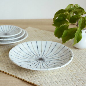 y\z M i16.7cmj@/@aH  ߕt { M