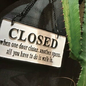 カフェ/OPEN/サインプレート/送料無料/CLOSED/ドアプレート/看板/オープン/クローズ/店舗/サインボード/お店/アイアンプレート/両面/リバーシブル/ショップ/入口/店休日