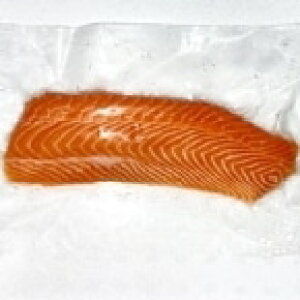 【冷凍】冷凍)ATサーモン 柵 養殖 300G (尾鷲物産株式会社/魚/柵) 業務用