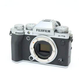 【中古】 《並品》 FUJIFILM X-T5 ボディ シルバー [ デジタルカメラ ]