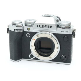 【中古】 《良品》 FUJIFILM X-T5 ボディ シルバー [ デジタルカメラ ]