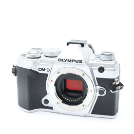 【あす楽】 【中古】 《美品》 OLYMPUS OM-D E-M5 Mark III ボディ シルバー 【液晶モニターユニット部品交換/各部点検済】 [ デジタルカメラ ]