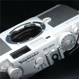 【中古】 《並品》 Voigtlander BESSA R2M 250th ボディのみ シルバー 【希少なフォクトレンダー創立250周年記念限定モデルが入荷しました！】