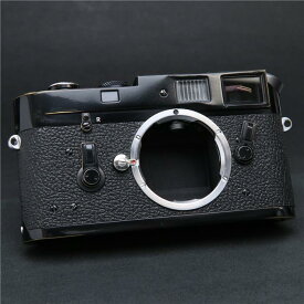 【あす楽】 【中古】 《並品》 Leica M4 ブラックペイント 【貴重な逸品が入荷しました！】【ファインダー内清掃/シャッタースピード調整/各部点検済】