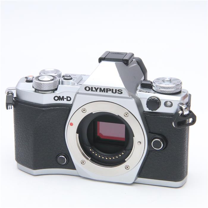   《良品》 OLYMPUS OM-D E-M5 Mark II ボディ  シルバー  <br>[ デジタルカメラ