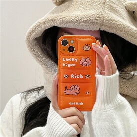 送料無料 iPhone13 ケース 互換品 ダウンジャケットタイプ 寅 tiger タイガー 虎 トラ とら money get rich オレンジ orange 高級感 レンズカバー アイフォン11 12 iPhone 12promax XSMax Pro 13promax XS X XR 13Pro スマホケース カバー 耐衝撃 楽天海外通販