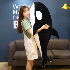 【130cm】送料無料 ぬいぐるみ 全2カラー ‎ティリクム シャチ 鯱 Orca 長いぬいぐるみ 抱き枕 クッション インティリア 子供 おもちゃ 大きい 動物 可愛い 彼女に ふわふわで癒される 柔らか 心地いい プレゼント ギフト 楽天海外通販