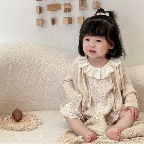 【送料無料】ノースリーブ ロンパース 女の子 花柄 ベビー服 カバーオール キッズ服 子供服 赤ちゃん 幼児 ベビー 前ボタン フリル襟 可愛い かわいい 通園 出産祝い 66 73 80 90 春 夏服 ルーム