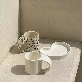 韓国デザインマグカップ　セラミック　350㎖　オシャレマグ　コーヒーカップ
