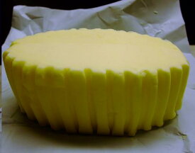 フランス　ノルマンディー産　イズニー（Isigni）　AOP　有塩バター　250g　＊形が楕円形になりました