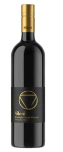 �V���[�j�E�G�X�e�[�c �O�����h�E���U�[���E�g���C�A���O���E������ [2024] Sileni Estates Grand Reserve Triangle Merlot