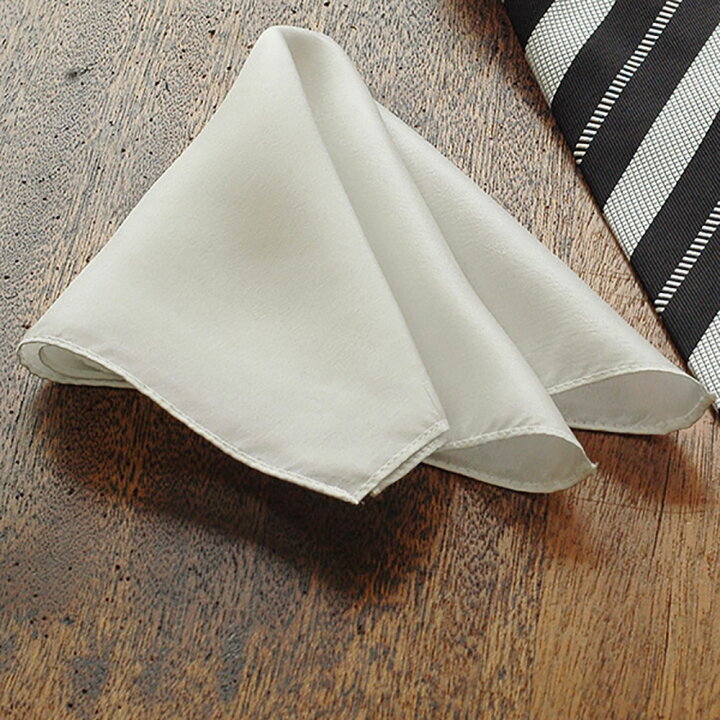 楽天市場 チーフ ハンカチ ポケットチーフ 白 シルク 絹 新郎 父親 結婚式 フォーマル ウエディング 礼服 メンズ 紳士 男性 燕尾服 タキシード モーニング M12 送料無料 日本製天然布マスクvive La Mariee