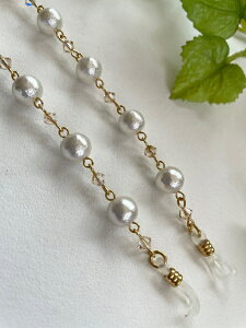 【人気再販】メガネチェーン 京都marimariオリジナル商品 ハンドメイド コットンパール スワロフスキー グラスコード エアリーチェーンでとても軽いです。金属アレルギーの方も首