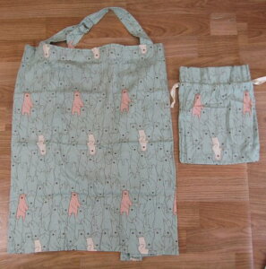 メール便で送料無料☆クロスプラス☆収納ポーチ付きエプロン型授乳ケープ【582018:青(ブルー)】