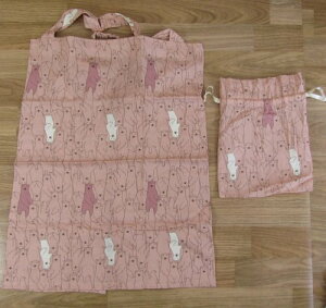 メール便で送料無料☆クロスプラス☆収納ポーチ付きエプロン型授乳ケープ【582018:ピンク】