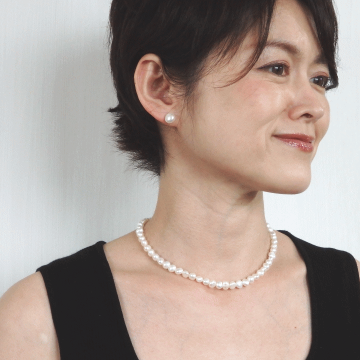 【マリオンジュエル】小粒バロックパール ネックレス・ピアスセット 楽天市場】小粒バロックパールのネックレス＆ピアスorイヤリング