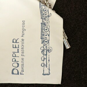 t[g̒̃}CNt@Co[NX t[gCXg[V AC{[ () ̓A[gI