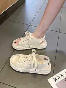 サンダル スニーカー レディース スポサン かわいい 個性的 黒 白 韓国風 サンダル 厚底 フラット ストラップ ローカット レースアップ 無地 スリッポン ビーサン スポーツサンダル ラウンド