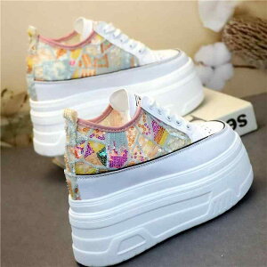 超厚底 10cm 12cm スニーカー カラフル スパンコール 個性的 プラットフォーム シューズ レディース 韓国系 白 ミックスカラー キラキラ ビーズ 輝く スーパー ハイヒール ウェッジソール 合皮