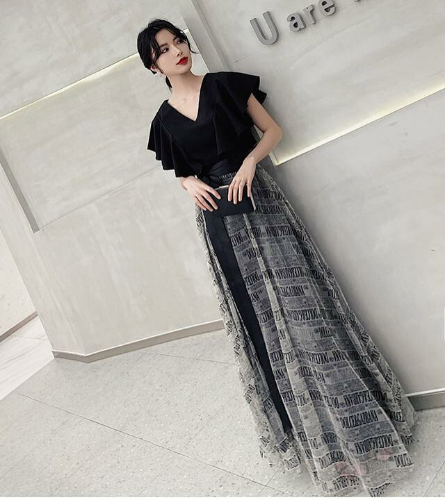 楽天市場 パーティードレス ロング 黒 半袖 おしゃれ かっこいい 結婚式 お呼ばれ ドレス ロングドレス 演奏会 発表会 大きいサイズ フォーマル 個性的 二の腕カバー バイカラー きれいめ クール フレンチスリーブ フレア Vネック Aライン 代 30代 40代 50代 二次会