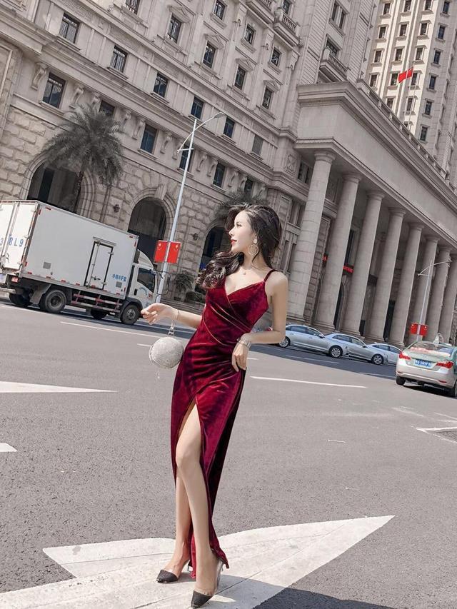 楽天市場】キャバ ドレス ロング シンプル 黒 赤 ベルベット シンプル