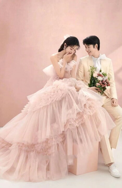 アーバンブランシュ ビタミンカラードレス じみ くすみピンク 結婚式二次会