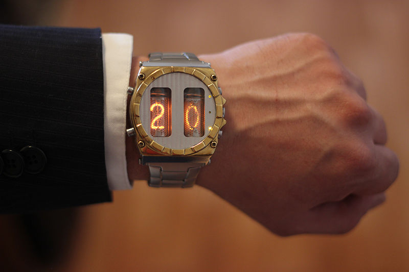 楽天市場】ニキシー管 時計 IN-16 ニキシー腕時計 自作 小型ニキシー管