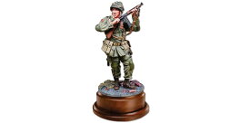 Collector's Showcase WWII U.S. 101st Airborne Rifleman 1/12 スケール | ダイキャストカー ダイキャスト 車のおもちゃ 車 おもちゃ コレクション ミニチュア ダイカスト モデルカー ミニカー アメ車 ギフト プレゼント