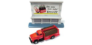 Classic Metal Works NVbN^[NX 1954 Coca-Cola Ford tH[h Bottle Truck & Billboard 1/87 Scale XP[ Diecast Model _CLXg ~jJ[  ߋ R Mtg v[g