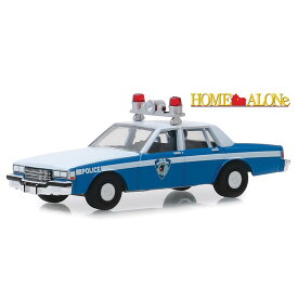 Greenlight Home Alone 1986 Chevy シボレー Police|Fire|EMS ポリス /ファイア/EMS Car 1/64 スケール Diecast Model ダイキャストカー ダイキャスト 車のおもちゃ 車 おもちゃ コレクション ミニチュア ダイカスト モデルカー ミニカー アメ車 ギフト プレゼント