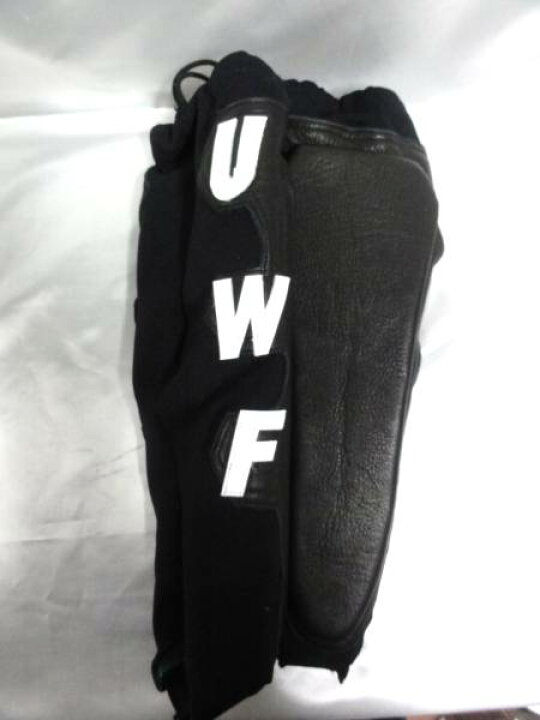 楽天市場】初期 UWFレガース プロ仕様 シマスポーツ製 黒 : マシュマロ 