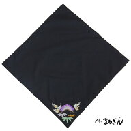 【兜付属品】袱紗（ふくさ）2尺 黒地に刺繍入り 松竹梅柄（特大）約60cm角 端午の節句 兜飾り 五月人形 …