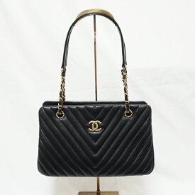 【中古】CHANEL　シャネル　ココマーク　Vステッチ　ラムスキン　ショルダー　バッグ　中古　良品　ギャランティーカード付　送料無料！！