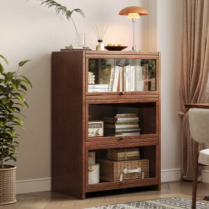 Cނ̒ႢLrlbgɗ{IbJ[̃N~̖؂̐F̎[IrO[̖͑KX̃hALrlbg{I