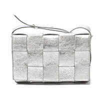 ボッテガヴェネタ イントレチャート ワンショルダーバッグ シルバー  