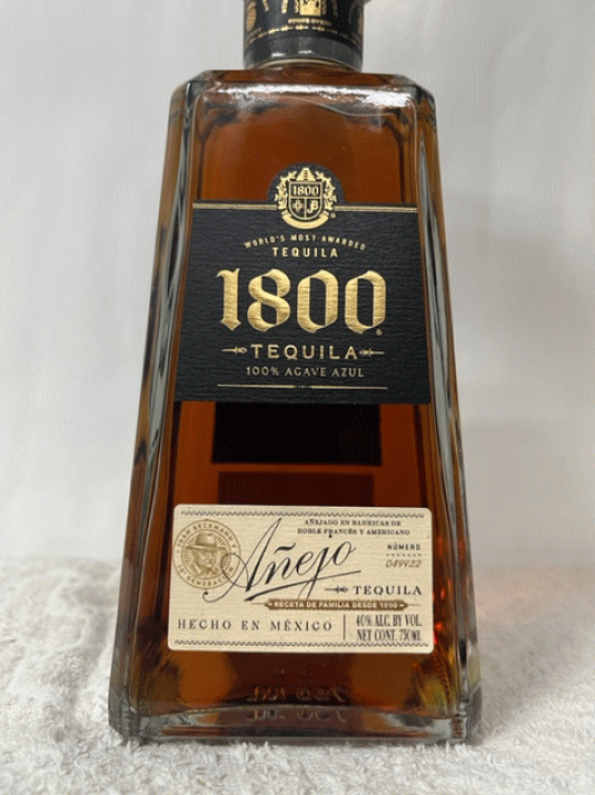 楽天市場】クエルボ 1800 アネホ テキーラ 40度 750ml : ECHIGOYA