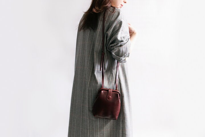 楽天市場】Atelier nuu ミニダレス ポシェット 口金 牛革 サステナブル 