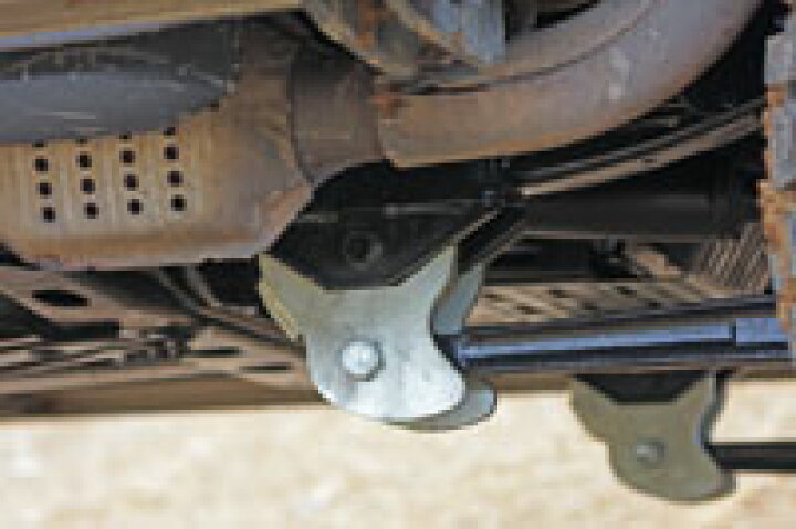 楽天市場】ランドクルーザー 80 リーディングアーム ダウン ブラケット  