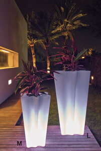バイバイ L デザイナーズ ライト付きプランター (高さ100cm) ボンドム VN-58004W-LE 【屋外仕様】 照明 VONDOM BYE-BYE Light イルミネーション スペイン製 MADE IN SPAIN 樹脂製 大型の鉢 観葉植物 プラスチ