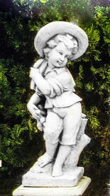 イタリア製子供像（ガーデン オーナメント）　帽子の少年（冬）　PapiniAgostino　Art.445 石像