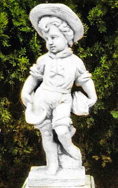 イタリア製子供像（ガーデン オーナメント）　帽子の少年（夏）　PapiniAgostino　Art.446 石像