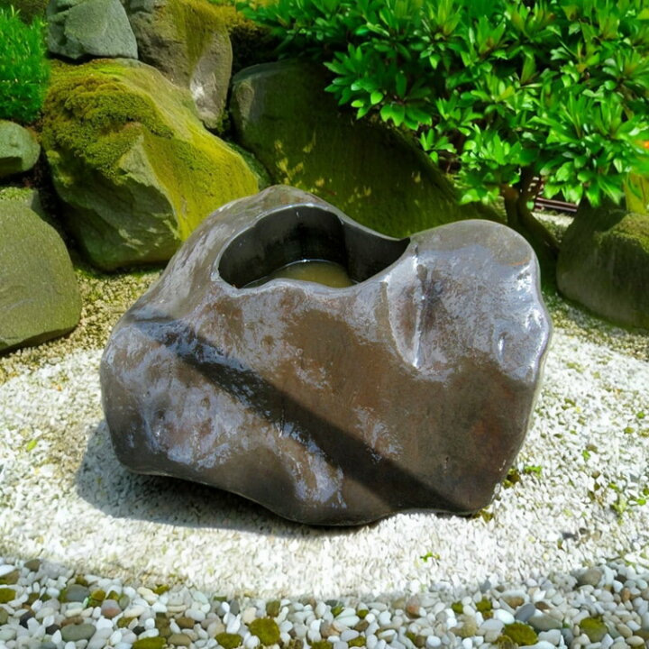 楽天市場】手水鉢 水鉢 たまり石 天然石 庭石 つくばい 溜まり石 景石 