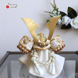 五月人形 コンパクト おしゃれ インテリア 兜飾り 5月人形 端午の節句 選べる 2種類 洋風金物 白糸/淡水糸 本印伝 共吹き返し兜 増村人形店 MMN3199