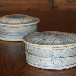 ■ゴス模様ふた物■和食器 陶芸 美濃焼 お重 三段重 おせち お正月 結婚祝い プレゼント 素敵 陶器 手作り おしゃれ かわいい モダン 誕生日 内祝い お祝い セット