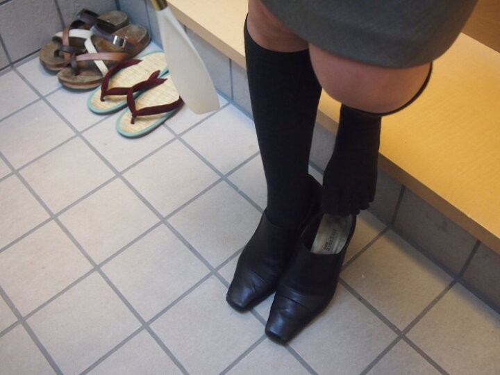 楽天市場 着圧ハイソックス ラサンテ ブラック チャコールグレー 5本指 ソックス 靴下 綿 レディース レディス 紳士 メンズ 着圧ソックス 足指 着圧 ストッキング 国産 日本製 おすすめ 2足までネコポス可 M便 1 2 トコちゃんベルト専門店mamachoice